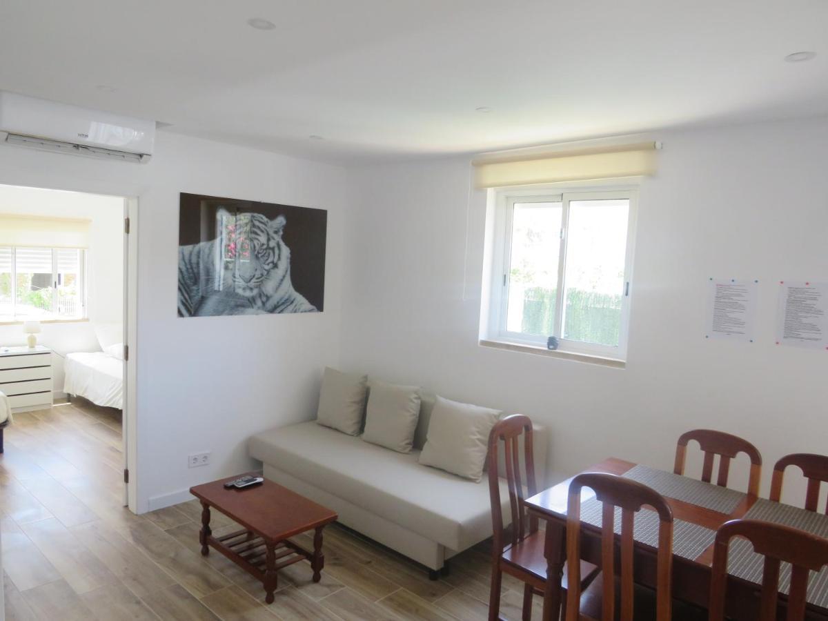 Moradia Geminada V2- Piscina Privada Villa Quarteira Eksteriør bilde