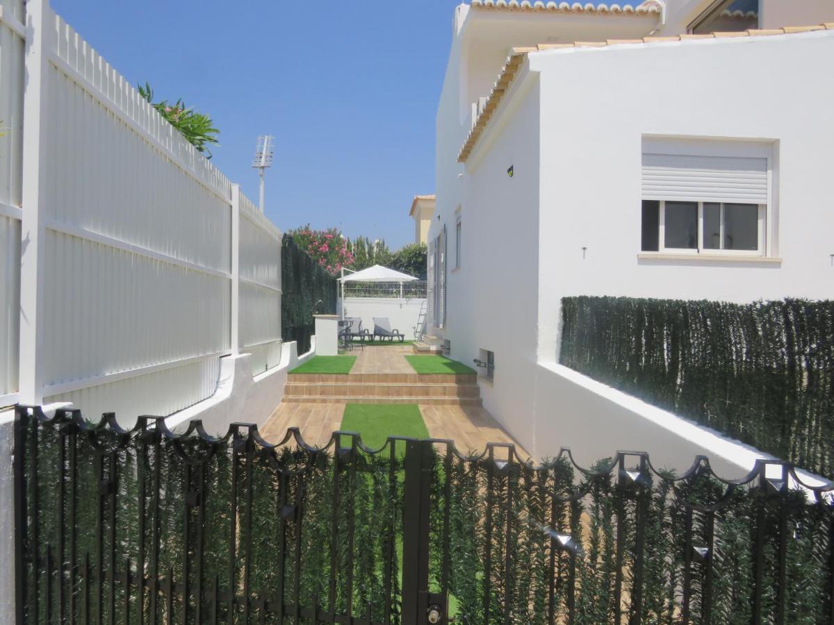 Moradia Geminada V2- Piscina Privada Villa Quarteira Eksteriør bilde